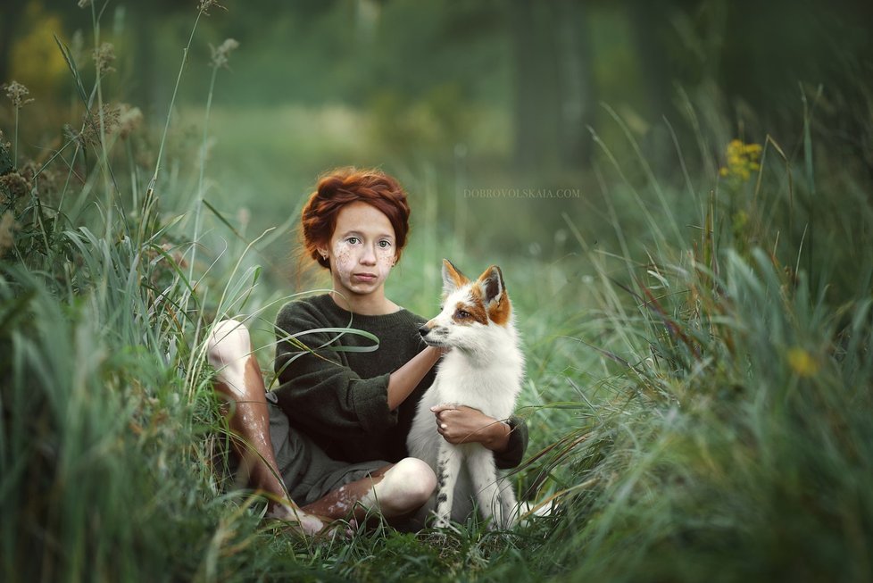 Tvorba ruské portrétní fotografky Anastasiye Dobrovolskaye je fascinující.