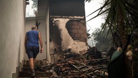 Na jihu Portugalska se rozšířil lesní požár