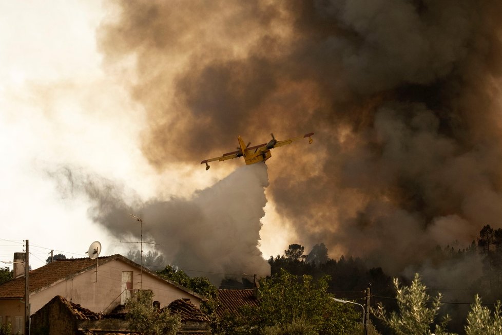 Požár ve středním Portugalsku (23. 7. 2019)