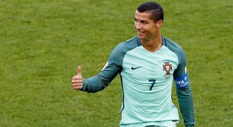 Ronaldo rozhodl o výhře Portugalska, Mexiko otočilo s Novým Zélandem