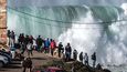 Obří zabijácké vlny u prtigalského města Nazaré