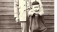 „Pan Lytle doručil chlapce v pořádku na požadovanou adresu, tedy k paní Louis Beagle, zhruba jednu míli od původního domu. Poštovné bylo 15 centů a balík byl pojištěn na 50 dolarů,“ uvádí New York Times ve vydání z 26. ledna roku 1913.