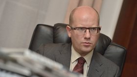 Premiér Sobotka: „Platí trvalý monitoring, platí trvalá spolupráce s našimi zahraničními partnery...“