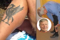 Poslanec se chlubil tetováním: Zveřejnil genitálie a je pro smích!