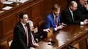 Vláda ustála hlasování o důvěře. Vláda ustála hlasování o důvěře.