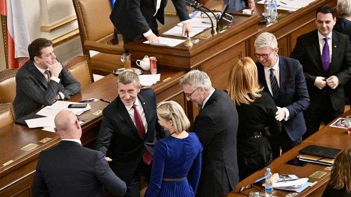 Vláda získala důvěru Sněmovny. Vláda získala důvěru Sněmovny.