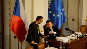Vyhrocené jednání Poslanecké sněmovny PČR (23.10.2026)