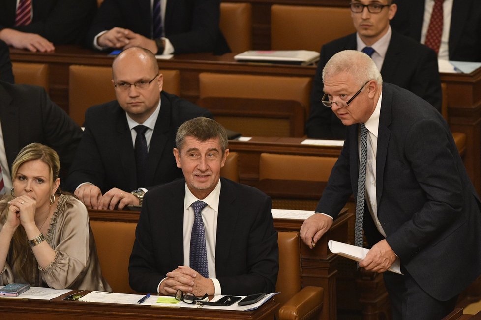 Andrej Babiš a Jaroslav Faltýnek během ustavující schůze Sněmovny