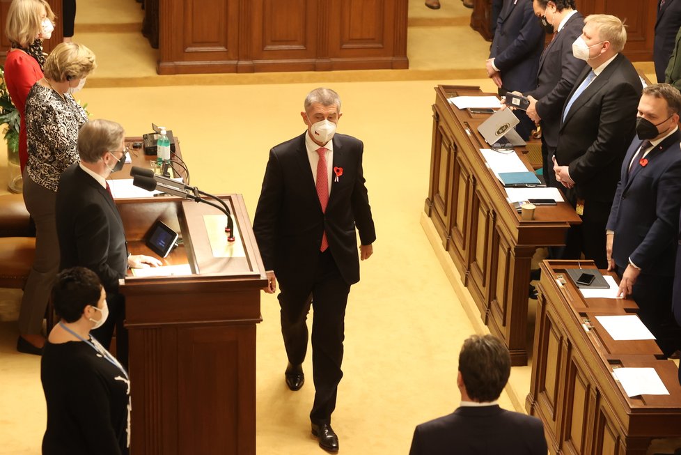 První den nové Sněmovny: Andrej Babiš (ANO) složil poslanecký slib (8. 11. 2021).