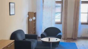 Poslanecký byt, ve kterém nově bydlí Matěj Gregor.