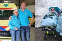 Umírající pár viděl naposledy sníh: Dojemné přání mu splnil dobrotivý záchranář s manželkou