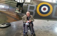 Poslední přání umírajícího veterána: Vidět spitfire a zemřít!