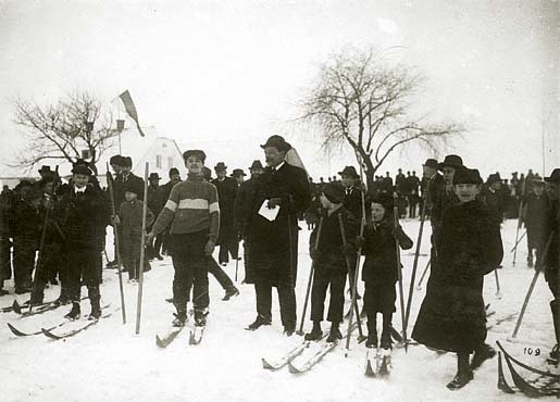 Takto to vypadalo na startu v roce 1913