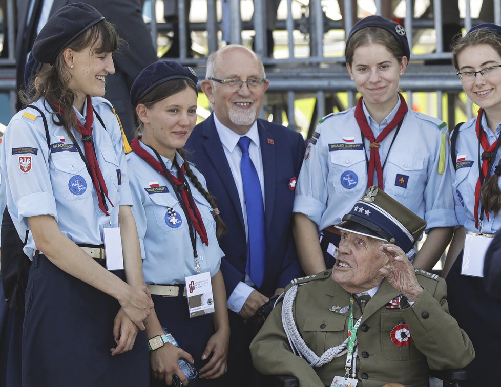 Polský veterán na pietě připomínající 80 let od vypuknutí druhé světové války.