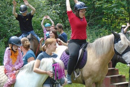 Nejí ani nemluví: Petra zůstane navždy dítětem. Rodičům pomůže jen víra, říká psycholog