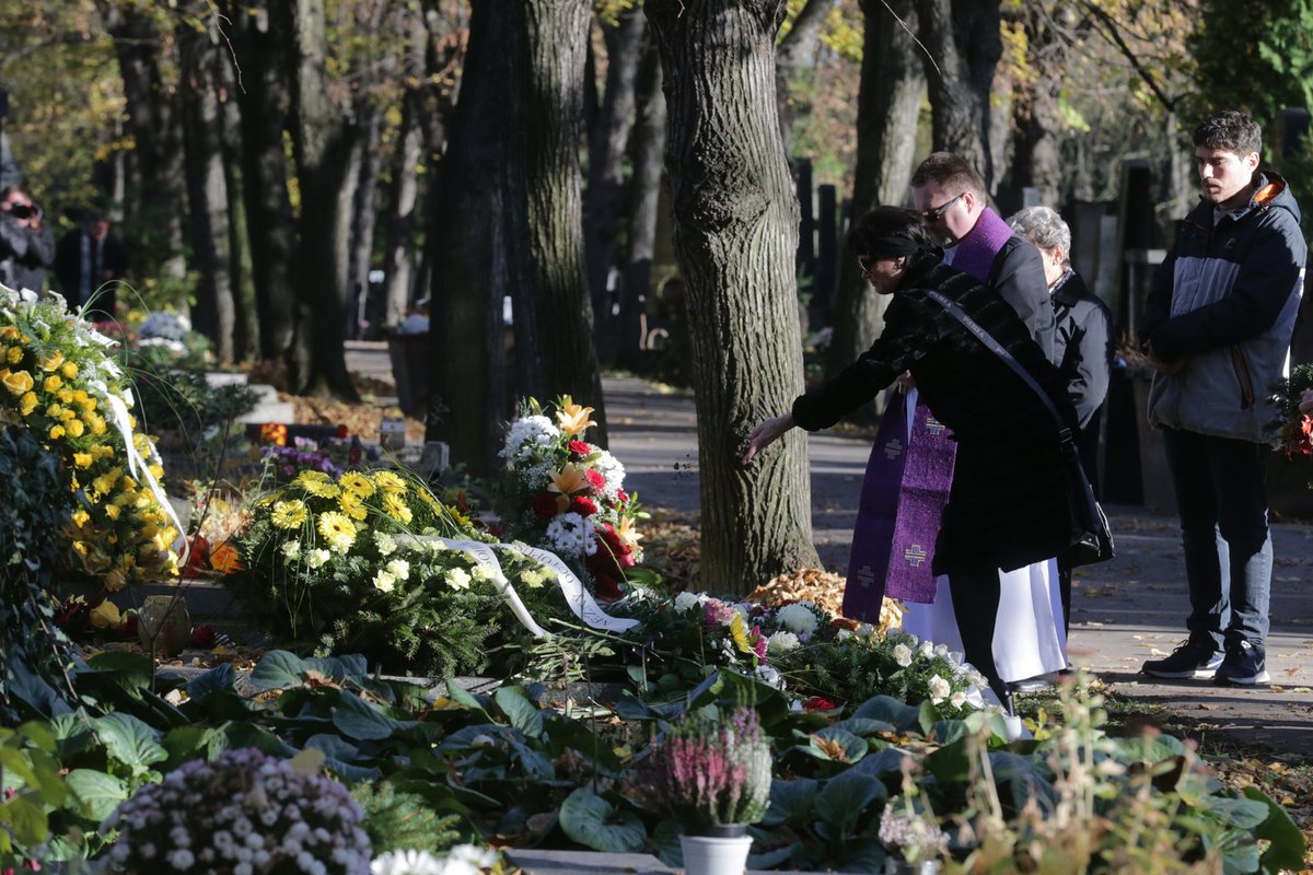 Pohřeb – Simona Postlerová, Zdeněk Hrášek