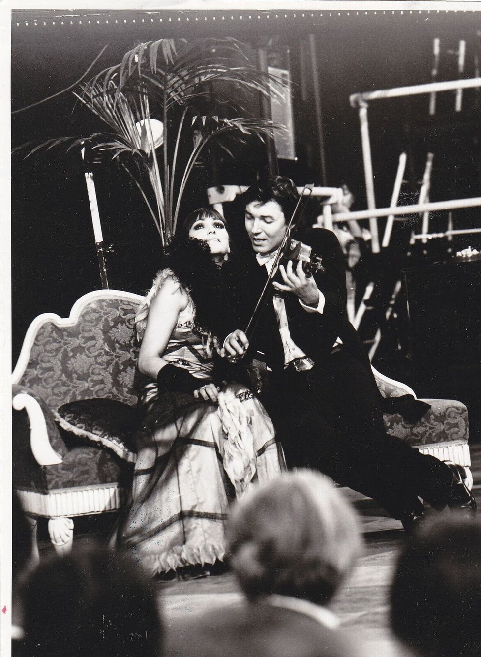1977 Helena Postránecká s Gottem a Kornem ve slavné směsce Operetní svět