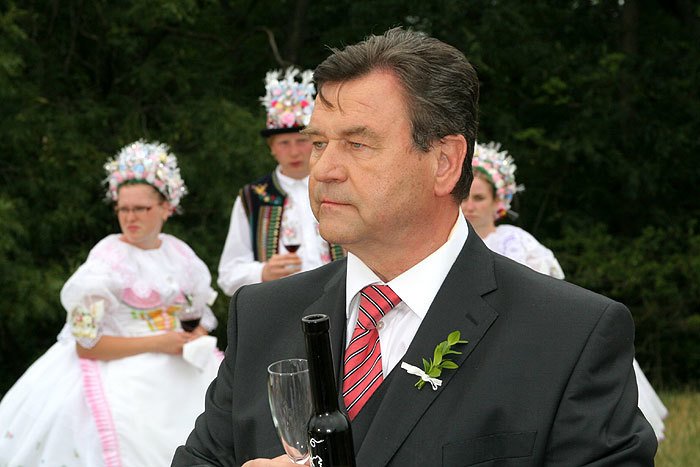 2009 2Bobule Václav Postránecký (†75) ve druhém dílu trilogie. 