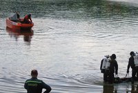 V Ohři našli tělo: Jde o pohřešovaného vodáka?