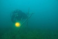 Potápěči našli ztraceného výletníka z lodi: Jeho tělo leželo v Prýglu v hloubce 10 metrů
