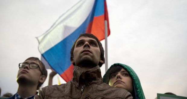 Rusy válcuje chudoba: Každý desátý dostane potravinové lístky na jídlo z vlasti