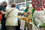 Velký přehled cen: Brokolice i květák už stojí majlant, zdražují i „neřesti“