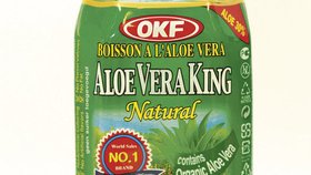 OKF Aloe vera drink king natural (popisky jsou bez lupy nečitelné).