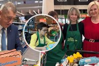 Politici s plnými košíky: Ve sbírce potravin můžete pomoci i vy!