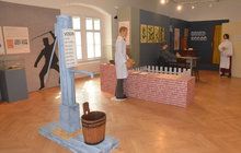 Výstava v Přerově: Co už šizuňkové zkoušeli na zákazníky? Do piva dřevo, do mléka křída!