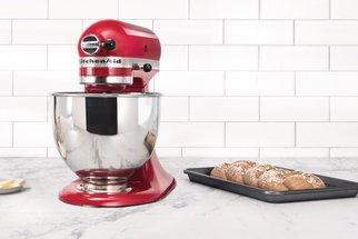Nezbytnost pro každého foodie nadšence: podmanivě vášniví roboti KitchenAid