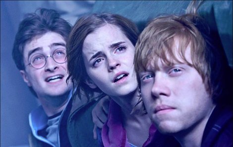 Daniel Radcliffe, Emma Watson a Rupert Grint jdou naposledy do kin.