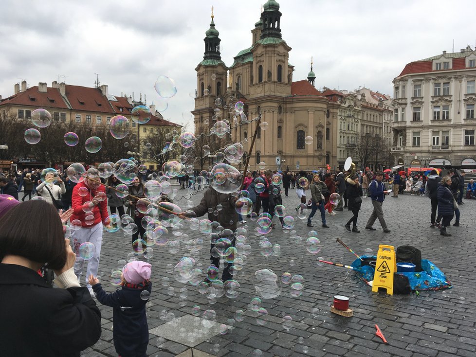 Některé formy pouličního umění chce Praha omezit změnou vyhlášky.