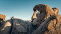 Mezi bouldery v Alabama Hills Mezi bouldery v Alabama Hills