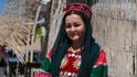 Tradičním oděvem Afghánistánu burka rozhodně není. Tradičním oděvem Afghánistánu burka rozhodně není.