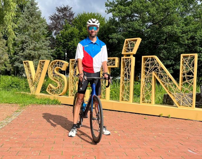 Bosna a Hercegovina je posledním evropským státem, který Adam Hloch během svých cyklistických výprav ještě nenavštívil. Bosna a Hercegovina je posledním evropským státem, který Adam Hloch během svých cyklistických výprav ještě nenavštívil.
