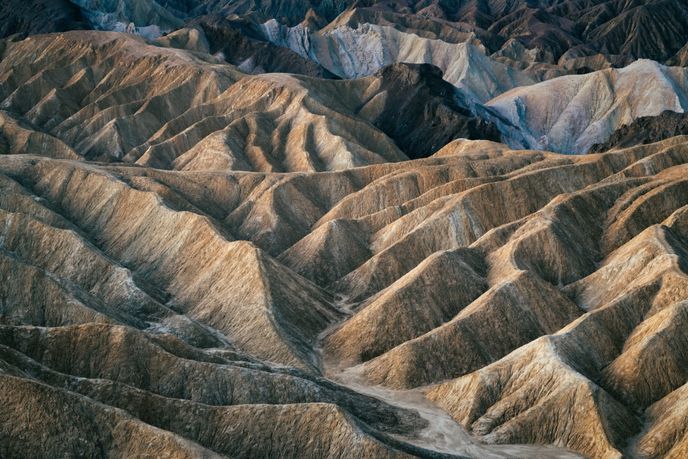 Barevné skalní struktury, Zabriskie Point, Death Valley Barevné skalní struktury, Zabriskie Point, Death Valley