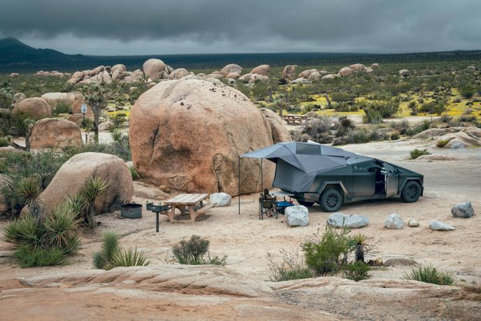 Kempování u novodobých Flinstones, narodní park Joshua Tree Kempování u novodobých Flinstones, narodní park Joshua Tree