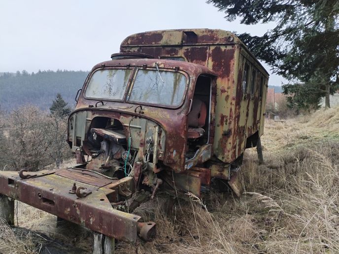 Na opuštěných místech mnohdy nenarazíte jen na budovy. Na opuštěných místech mnohdy nenarazíte jen na budovy.