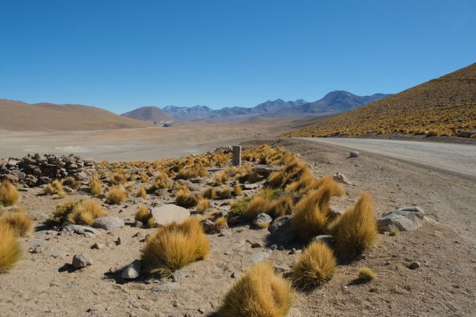 Jestli vás něco v Chile uchvátí, jsou to nekonečné plochy a zátiší s vulkány. Jestli vás něco v Chile uchvátí, jsou to nekonečné plochy a zátiší s vulkány.