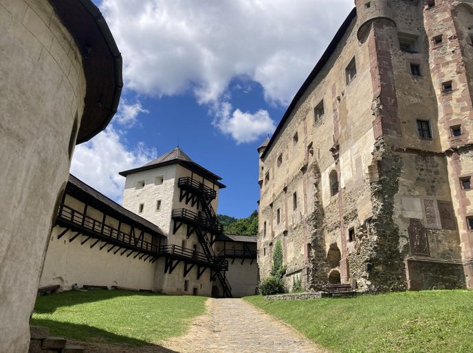 Starý zámok v Banské Štiavnici Starý zámok v Banské Štiavnici