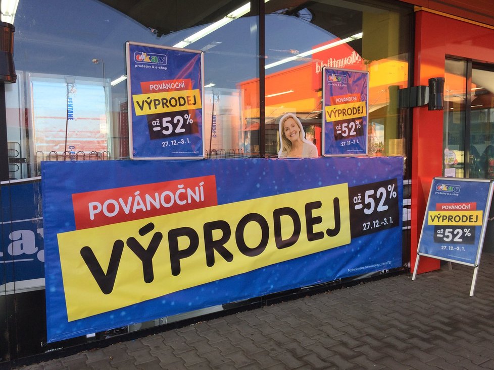 V Česku se naplno rozjely povánoční výprodeje.