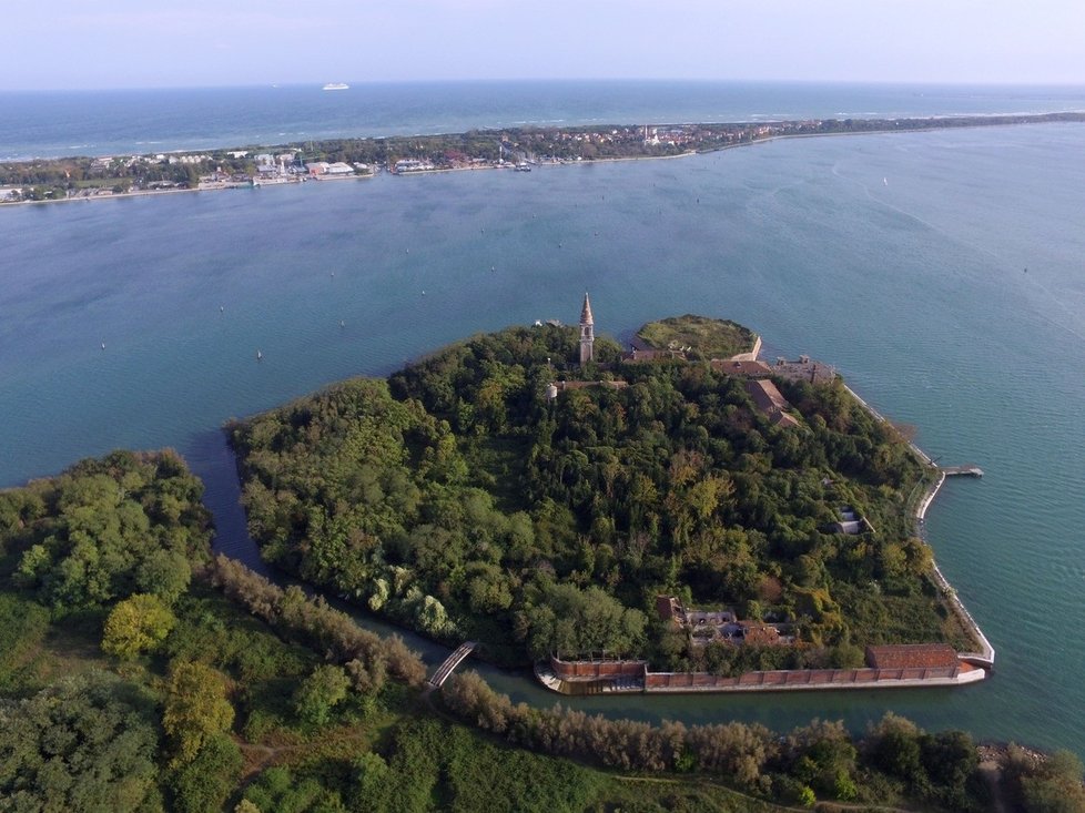 Matt a Andy rádi zapomenutá místa, kudy se prošla historie. Ostrov Poveglia jim zůstane v hlavě dlouho, ale vracet se tam hned tak nehodlají.