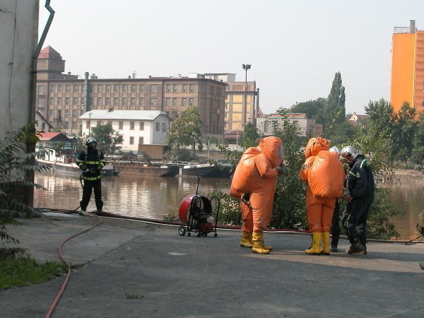 Zaplavená Praha v roce 2002.