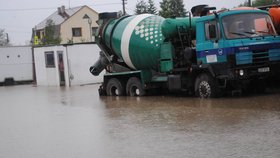 Voda zaplavila i provozovny nedaleko od centra Bohumína.