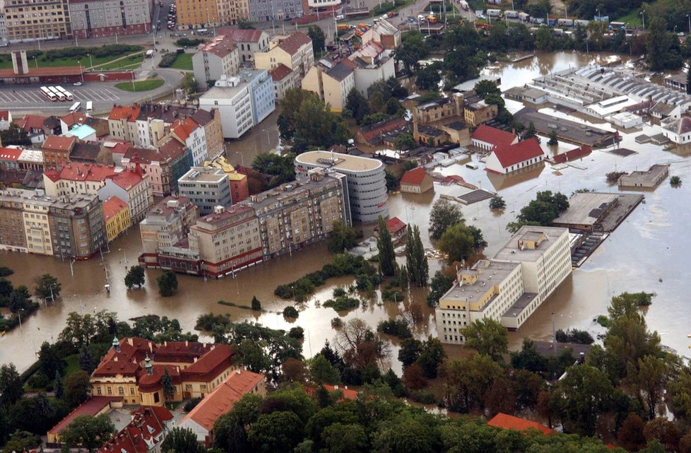 Libeň během povodně roku 2002.