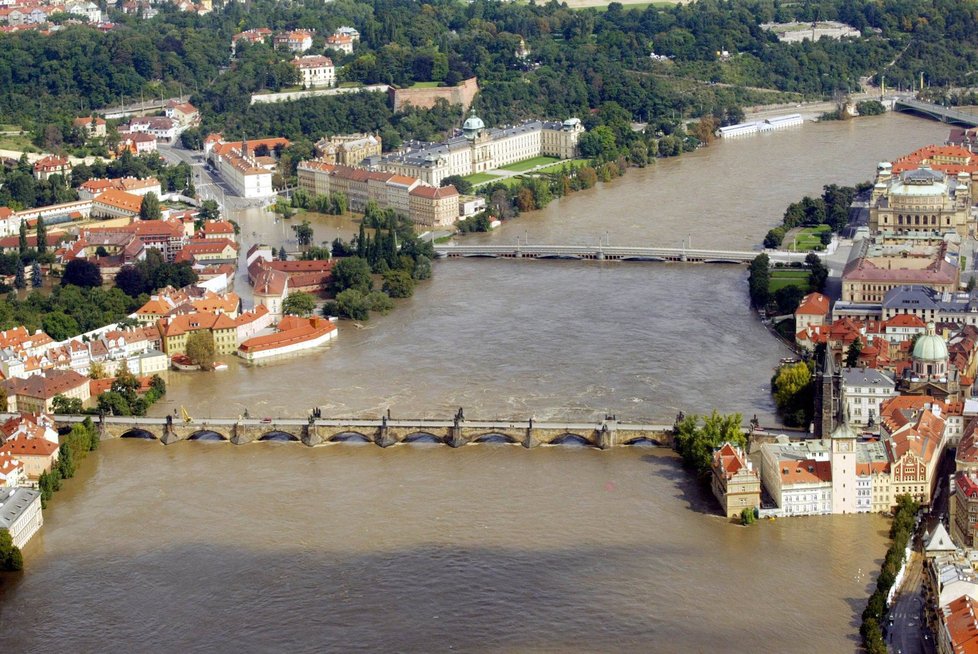 Povodeň v roce 2002 byla zničující, nikdo ji v tak velkém rozsahu nečekal.  