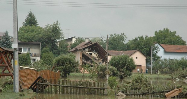 Jeseník nad Odrou: Další ze spadlých domů.