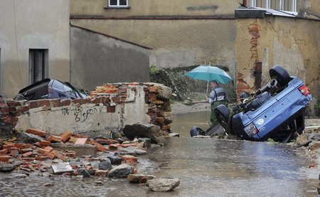 Před vodním živlem na Liberecku není v bezpečí majet ani lidské životy