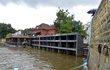 Praha Pracovníci Povodí Vltava včera opět uzavřeli povodňová vrata v Praze na Čertovce. Důvodem je obava z velkého množství srážek, které začaly zvedat hladiny řek.