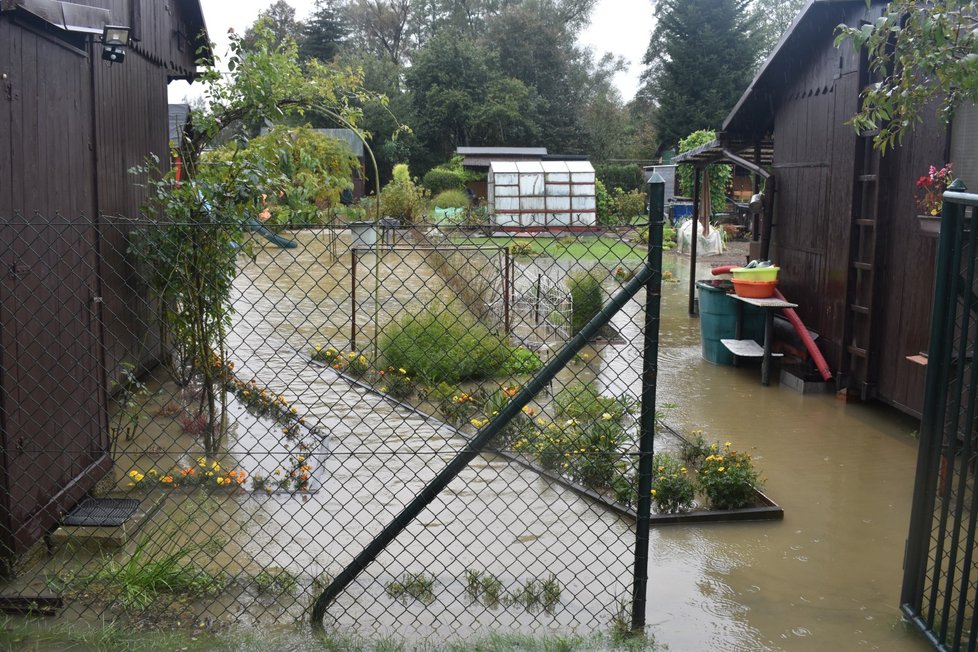 Vyplavená zahrádkářská kolonie ve Vřesině.